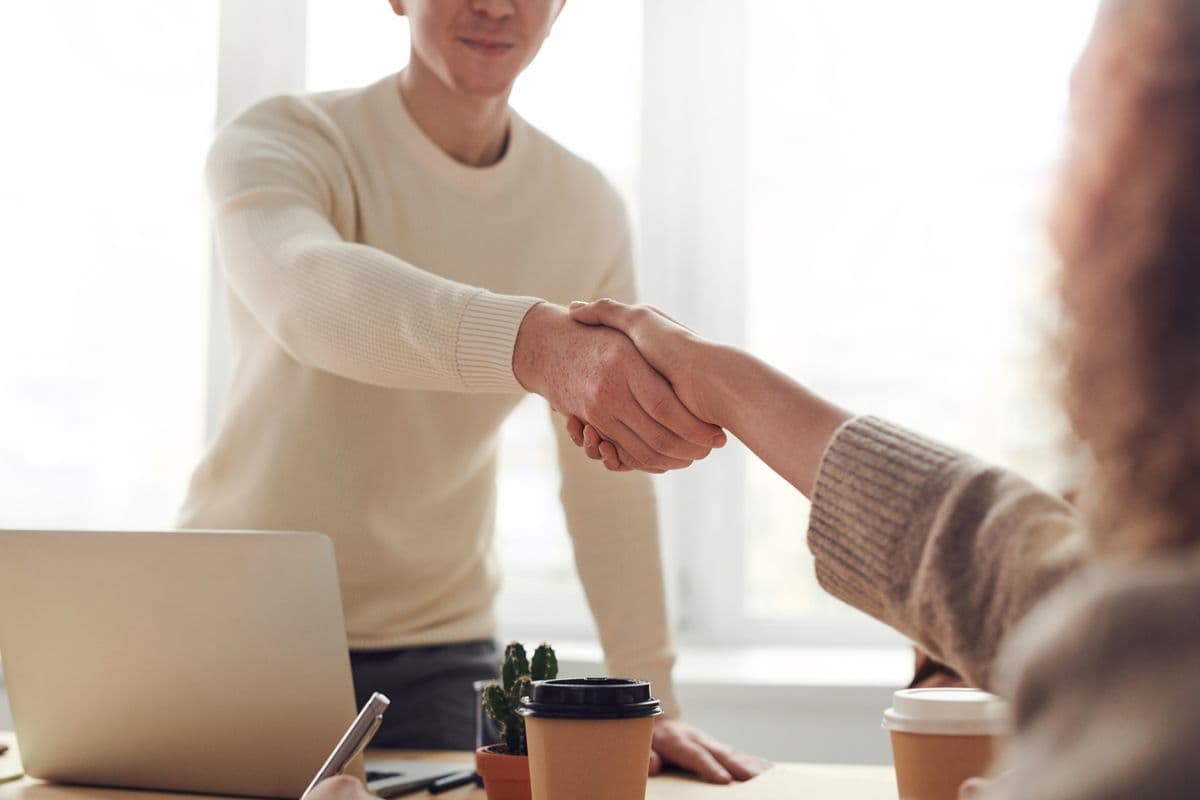 Two colleagues beginning a mentoring partnership